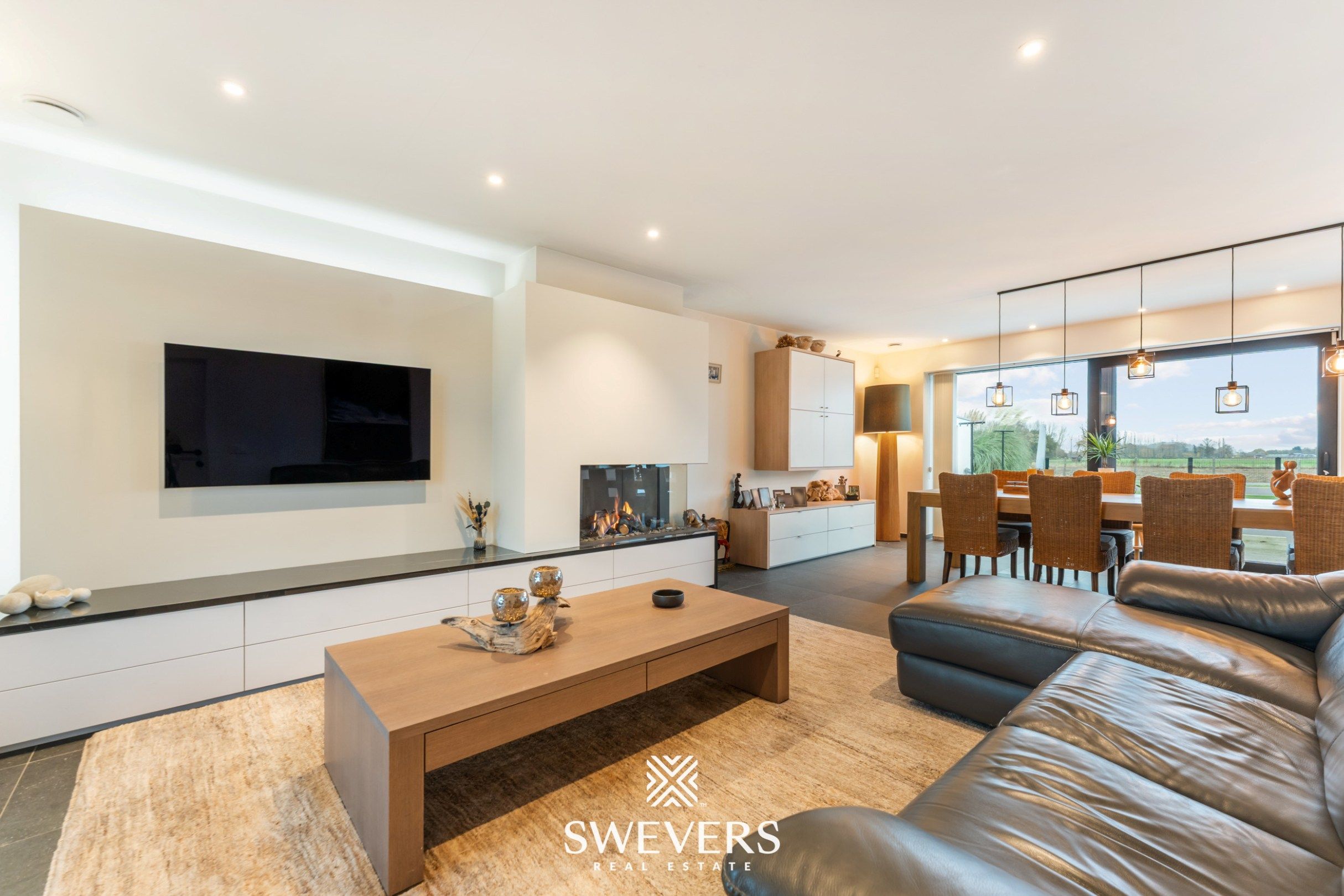 Instapklare gezinswoning met 3 slpks en ruime tuin foto 3