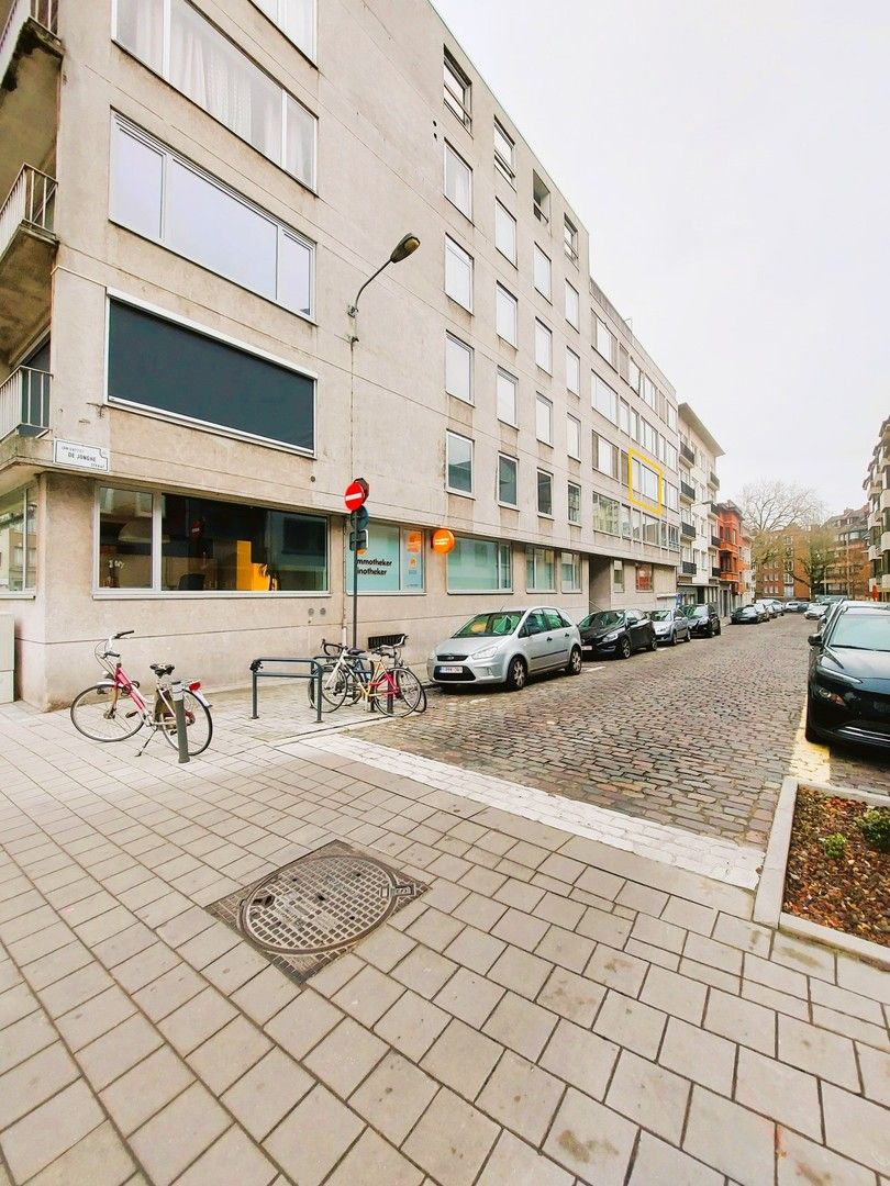 APPARTEMENT / 2 SLPK / GARAGE / CENTRUM foto {{pictureIndex}}