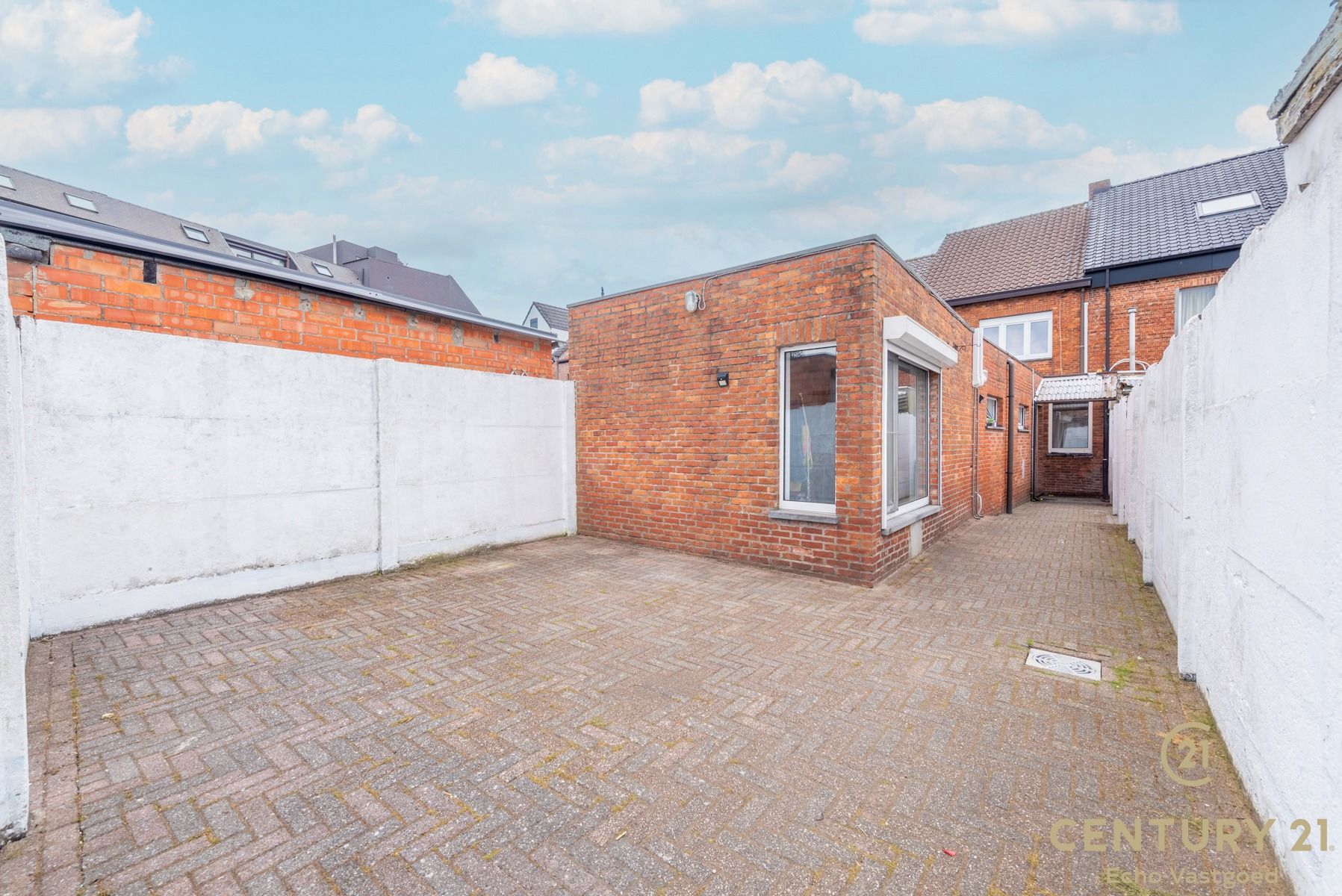 Gerenoveerde, energiezuinige woning met grote tuin én garage foto 20