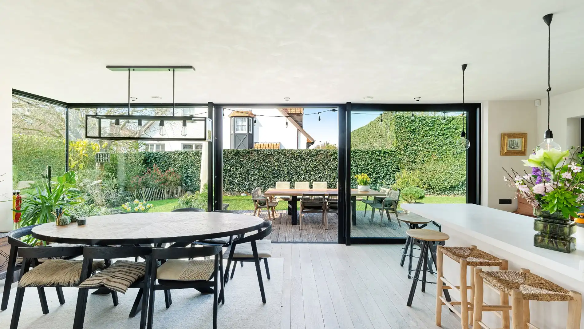 Alleenstaande villa gelegen in een rustige zijstraat van de Magere Schorre  foto 6