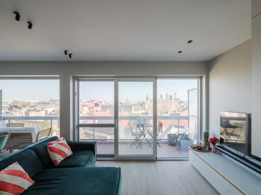 Coupure - Stijlvol gerenoveerd appartement met 2 slaapkamers en unieke zichten op het water en de Gentse binnenstad. foto 7