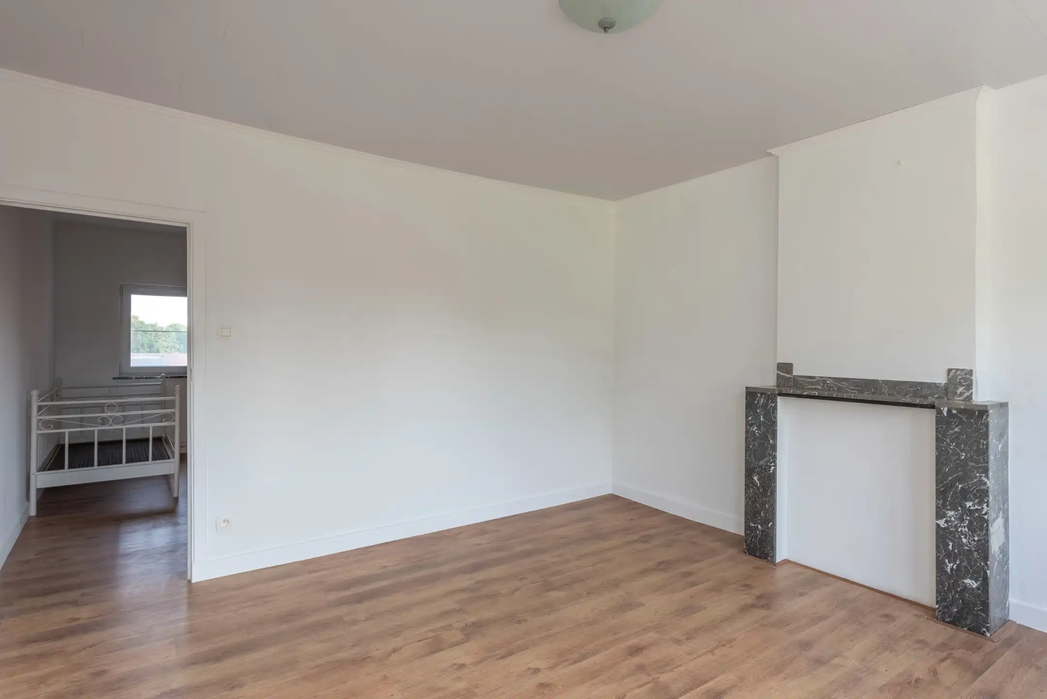 Instapklare woning met garage te Zichen.  foto 12