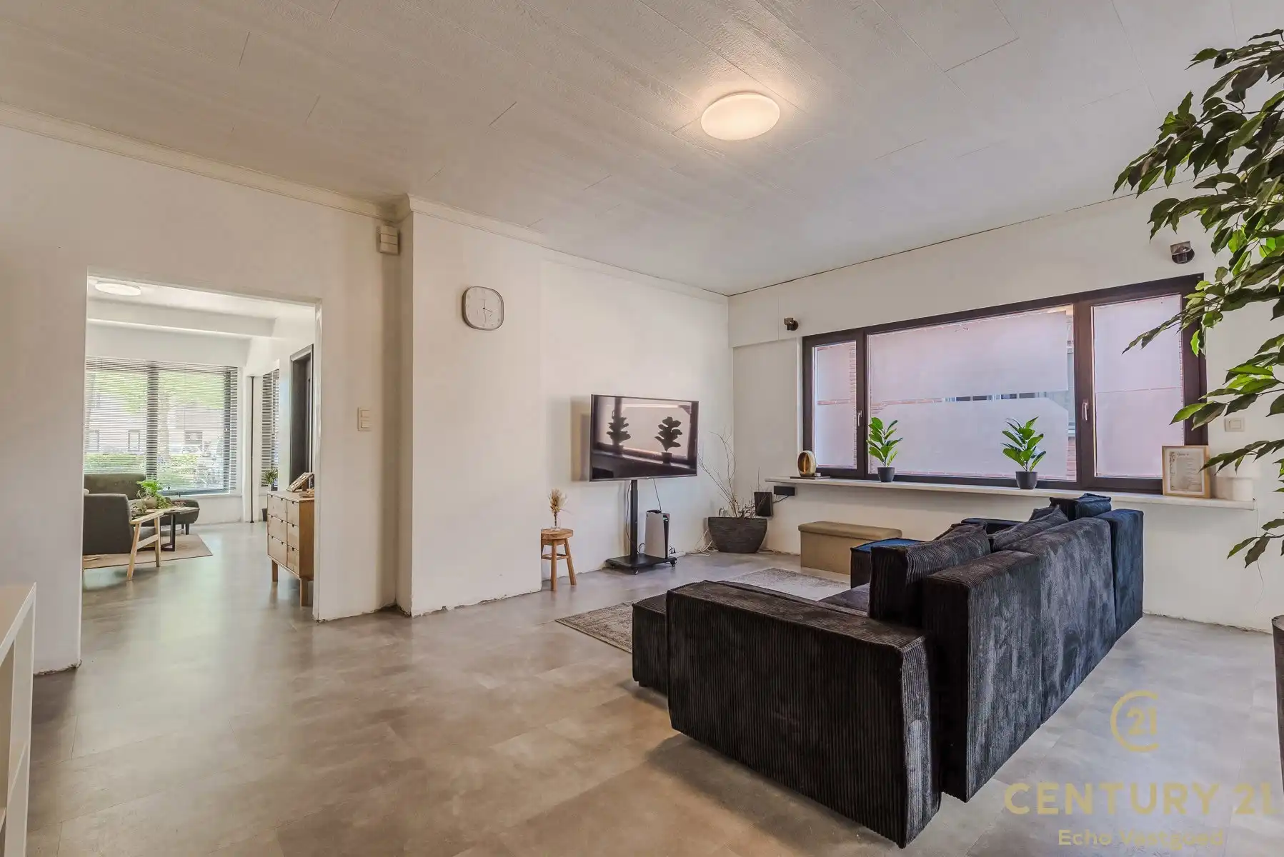 Veelzijdige en ruime centraal gelegen hoekwoning  foto 5