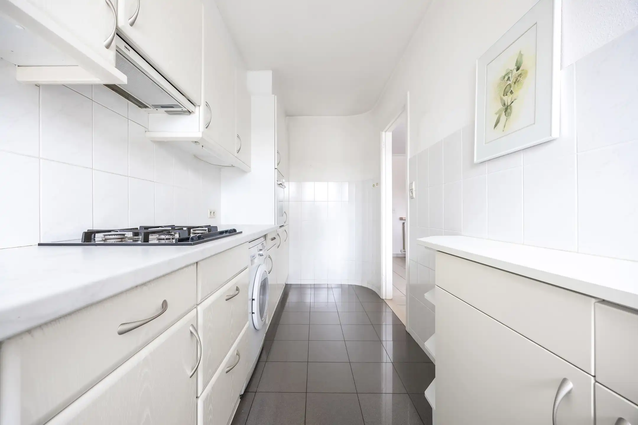 zeer verzorgd appartement met 2 slaapkamers, terras en garage foto 6