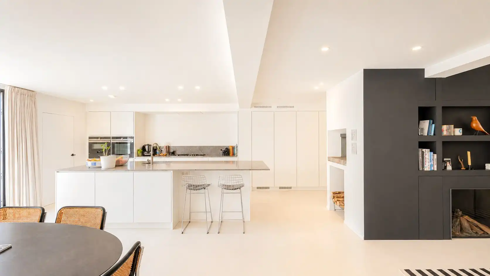 Schitterende renovatie met garage en uitweg te Knokke foto 5