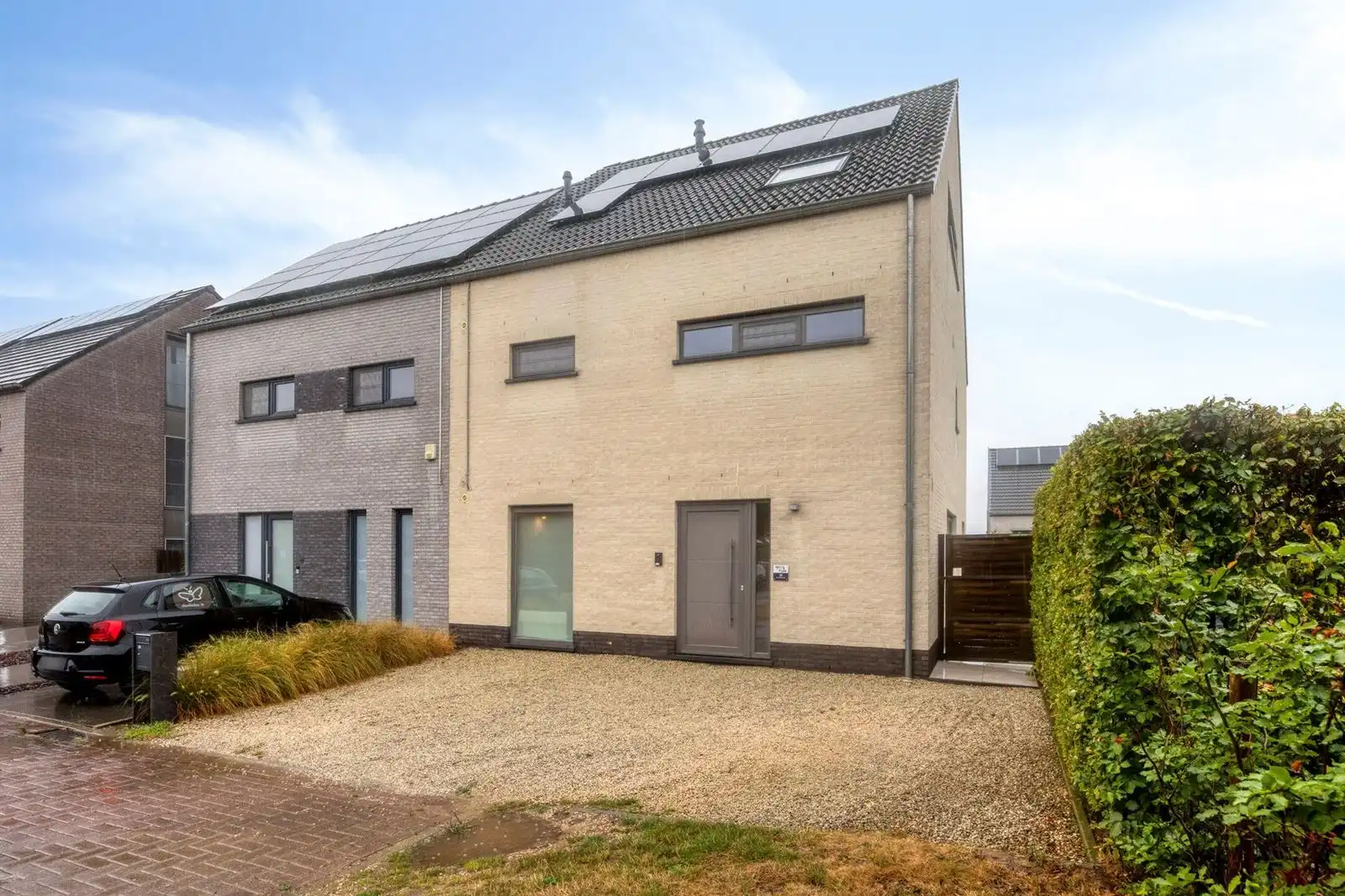 Halfopen bewouwing 5 slaapkamers met tuin  foto 2