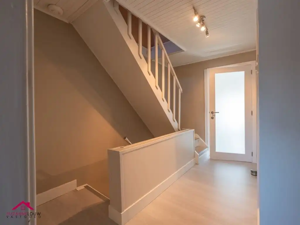 Instapklare, verzorgde half-vrijstaande gezinswoning foto 29