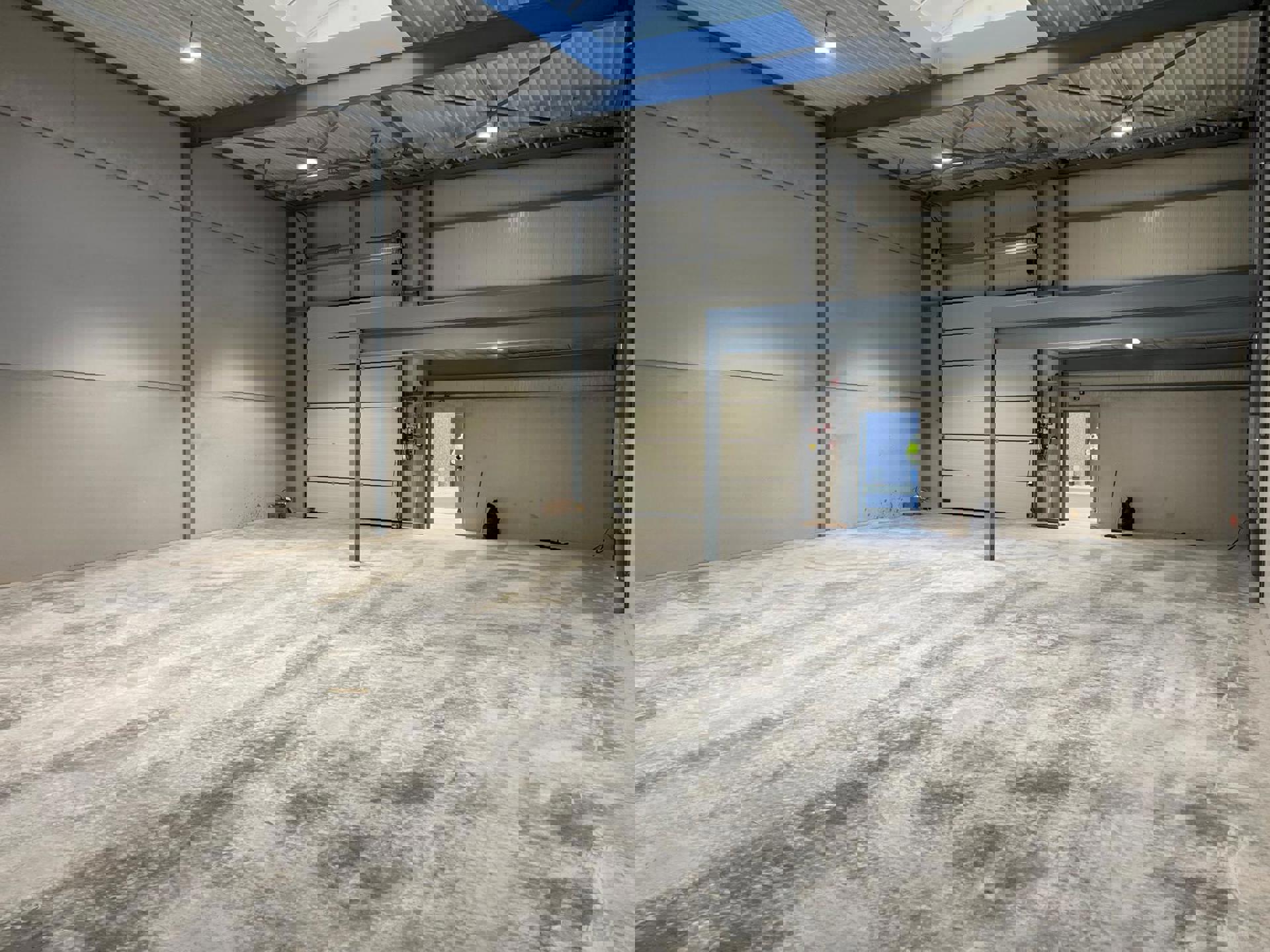 Instapklaar magazijn 216m² te Ranst foto 2