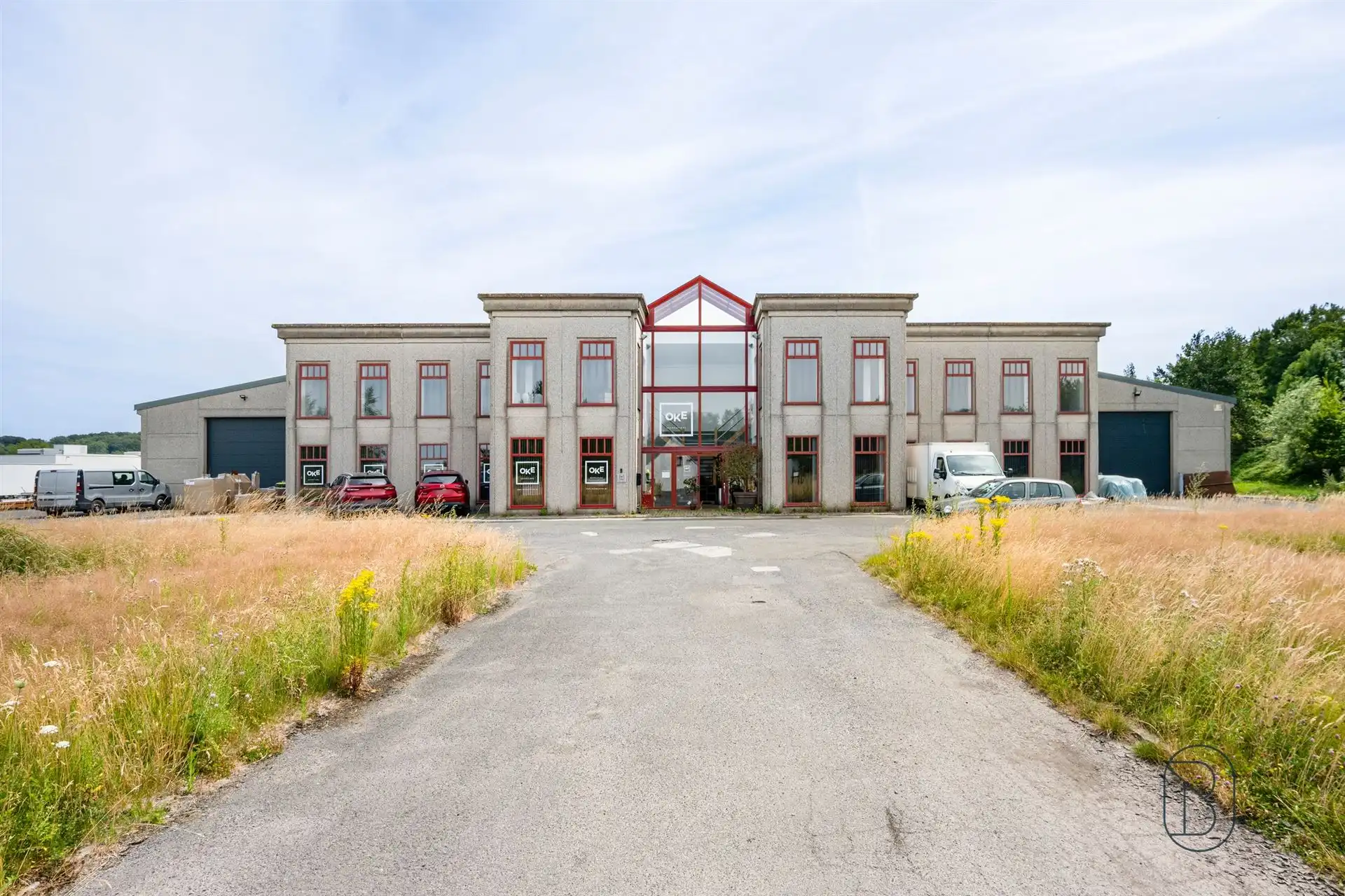 Veelzijdig industriegebouw op toplocatie in Ronse. foto 4
