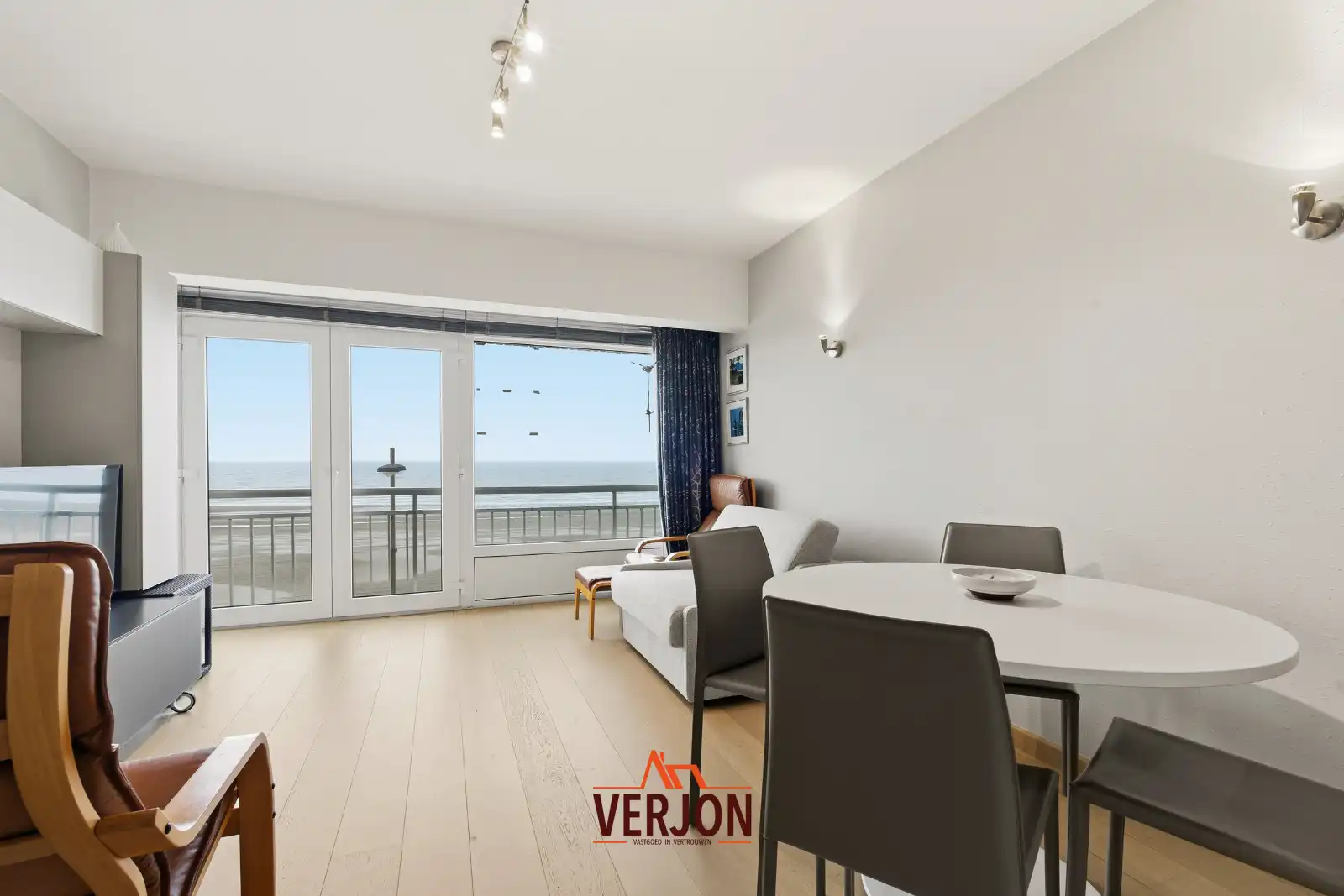 Exclusief aanbod met frontaal zeezicht! foto 2