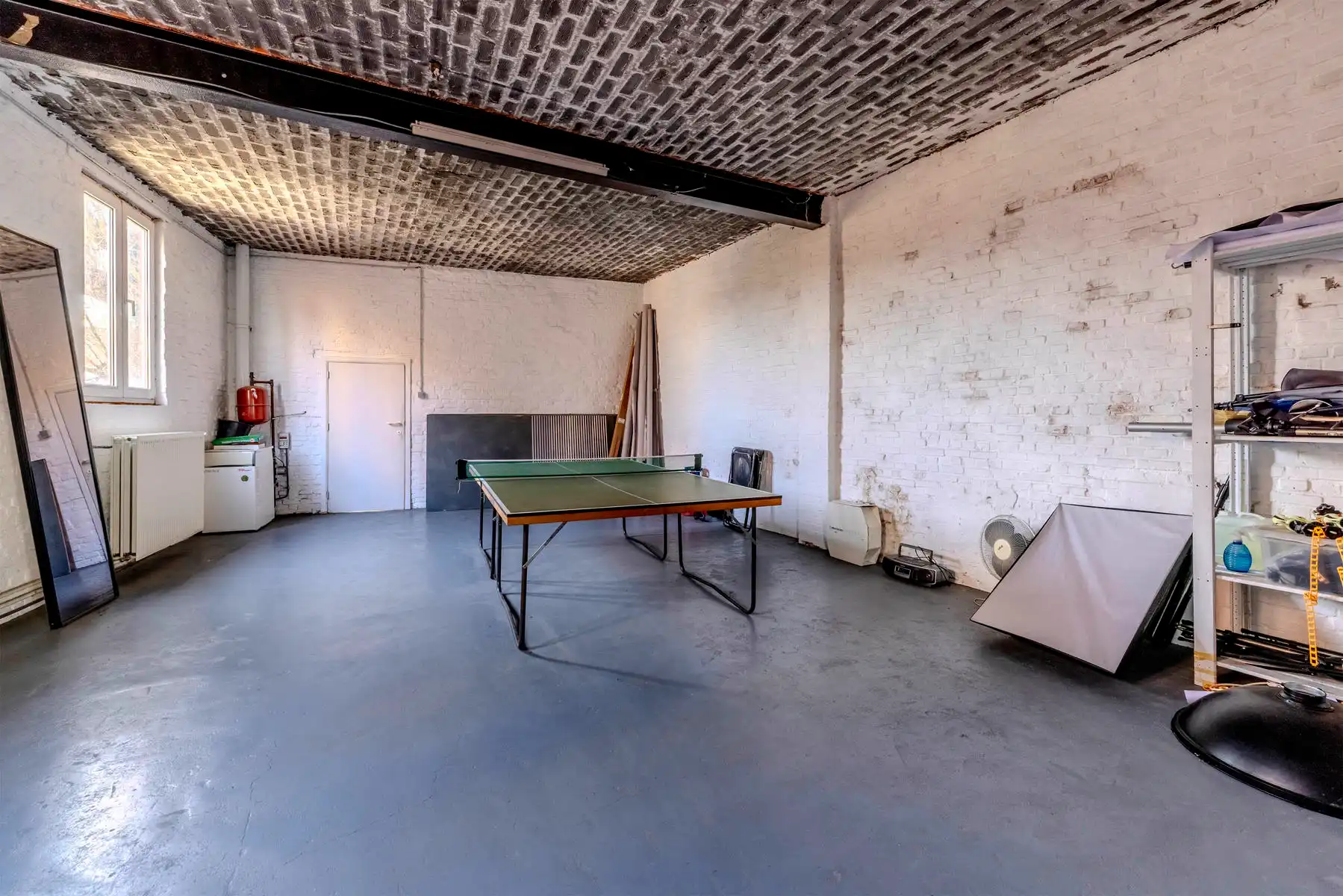 Wonen en werken in hartje Turnhout: handelspand + 2 appartementen foto 22
