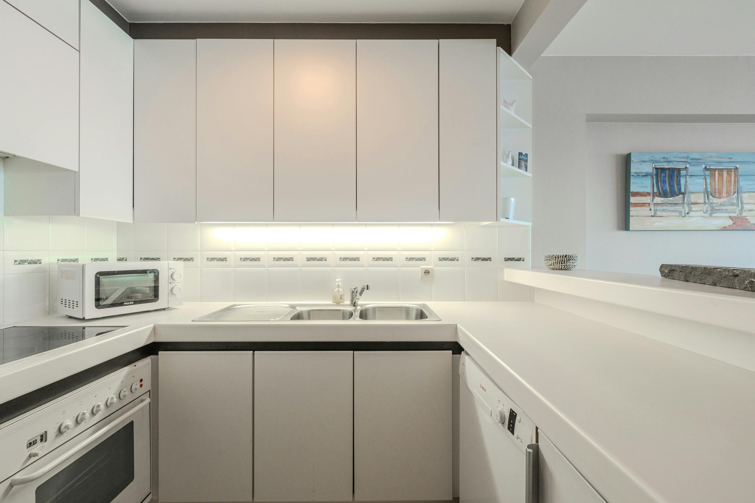 Ruim 2-slaapkamer appartement met frontaal zeezicht ! foto 10