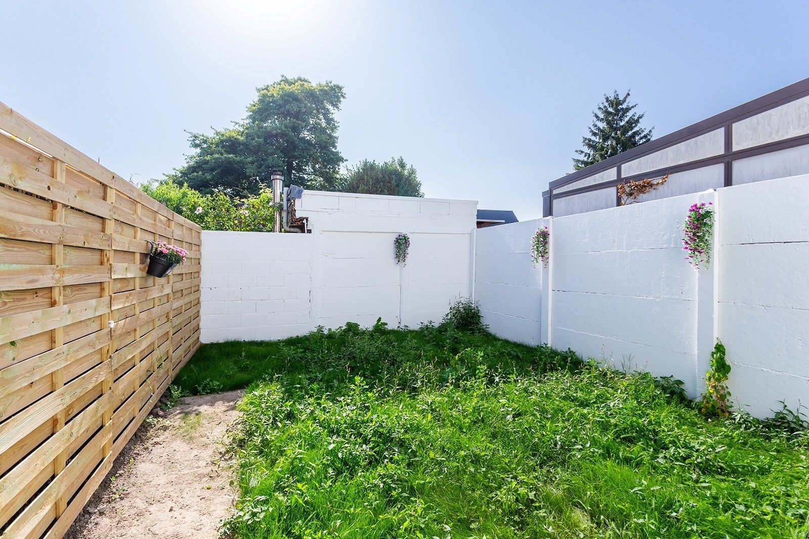 Tiptop gerenoveerde woning met tuin foto 6