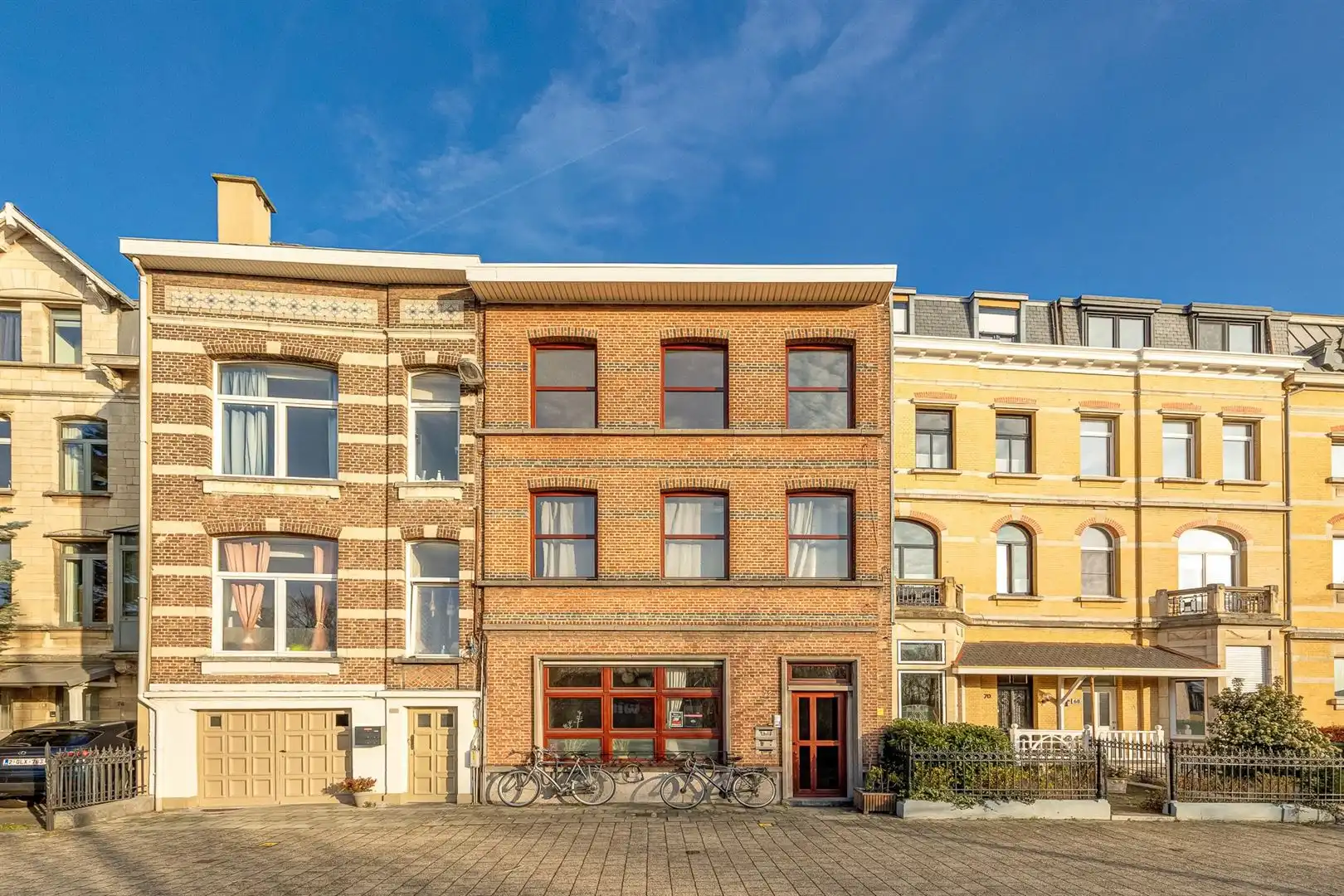 Wonen tussen park en stad foto {{pictureIndex}}