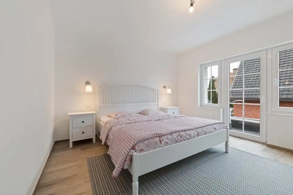 RUIME, GERENOVEERDE OPEN BEBOUWING MET 6 SLKS EN KNAPPE TUIN IN ALKEN foto 24