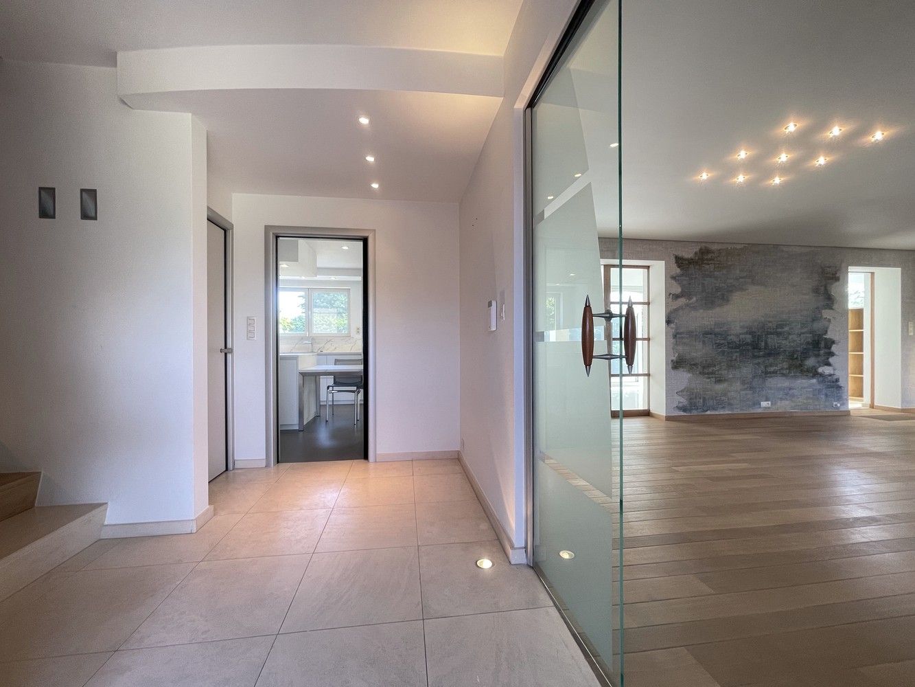 Instapklare villa met 3 slaapkamers en hoogwaardige afwerking foto 3