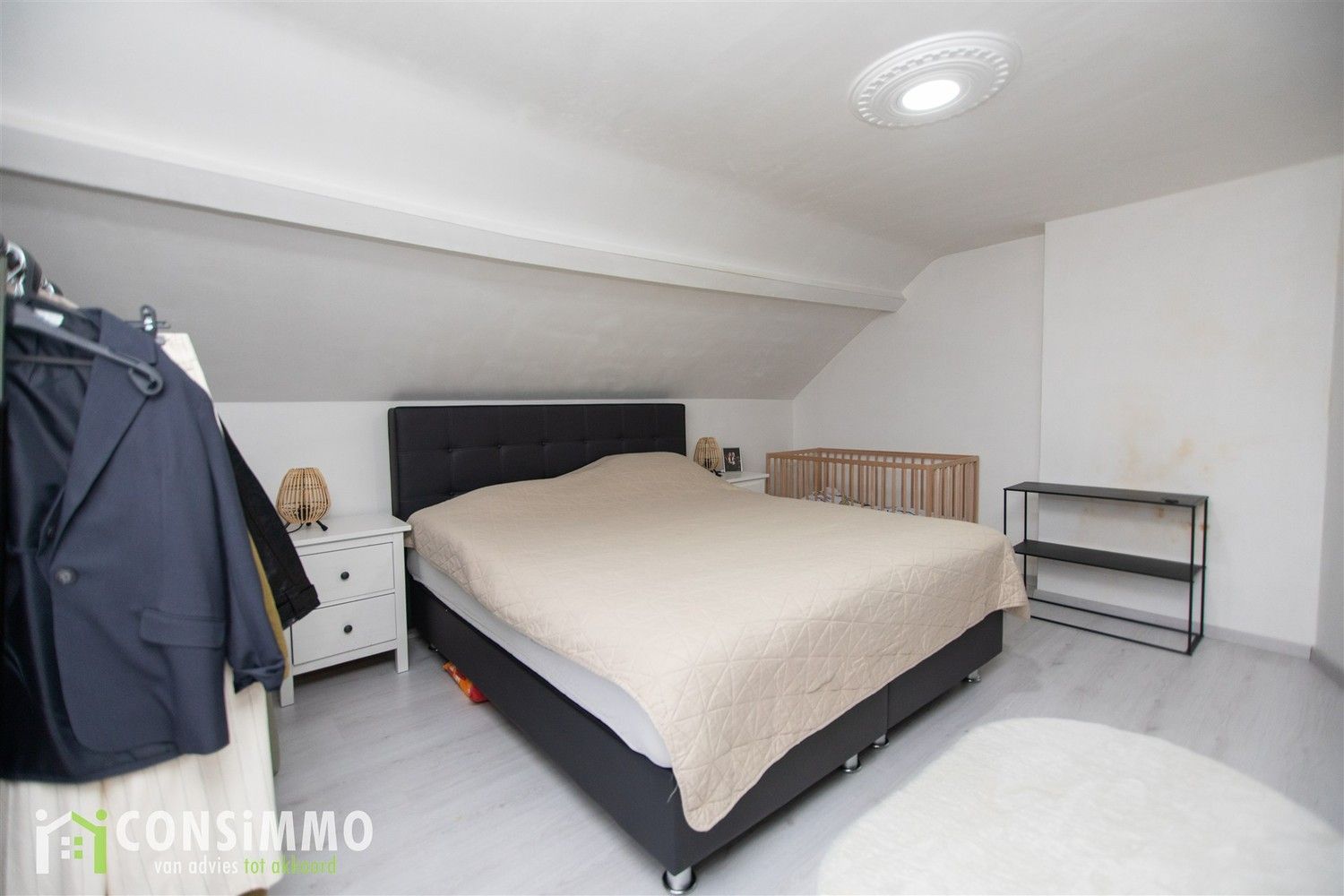 Vrijstaande, gerenoveerde woning op ruim perceel in het groene Genk-Sledderlo foto 24