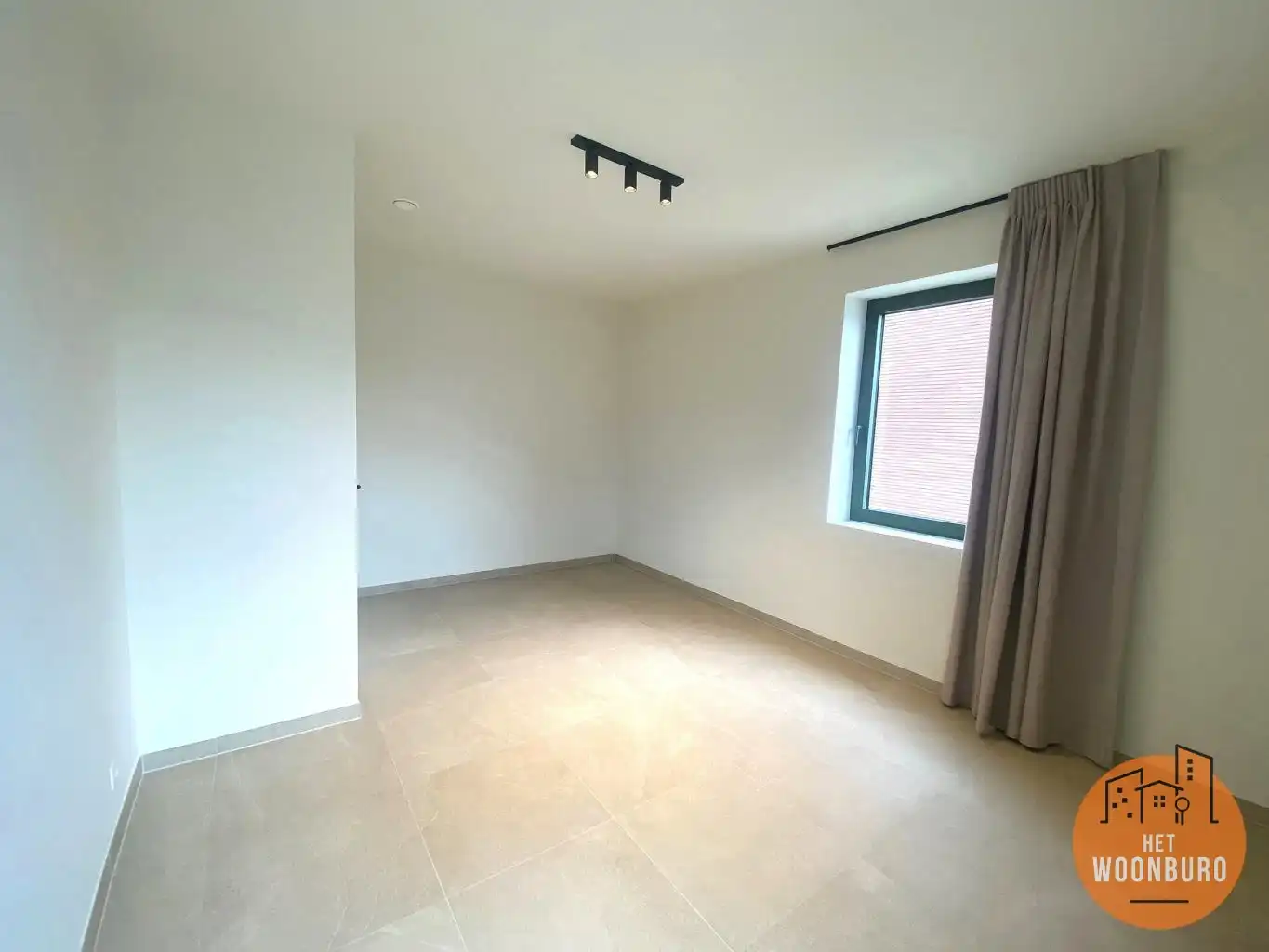 Nieuwbouw appartement 2 slpks met terras en tuintje foto 10