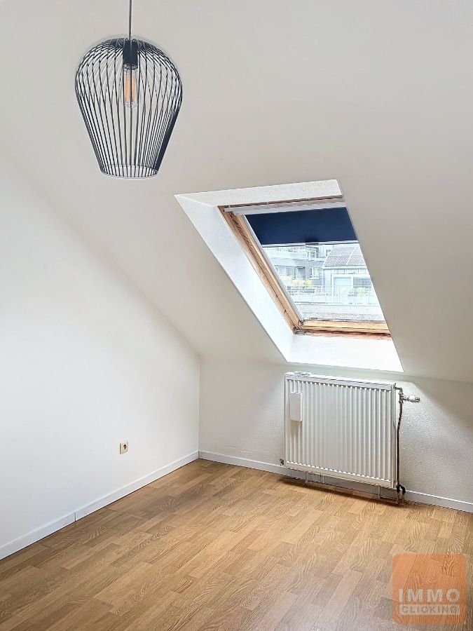 Mooi ruim appartement met 3 slaapkamers en terras foto 17