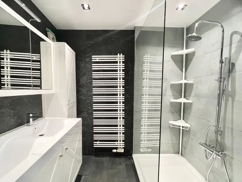 Ruim, instapklaar 3 slpk appartement (160m2)! centrum Deinze foto 9