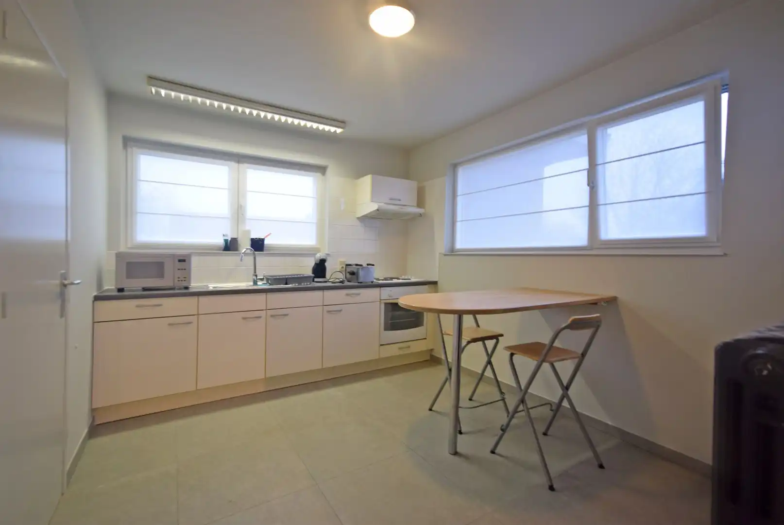 ÉÉNSLAAPKAMER APPARTEMENT MET GROOT TERRAS foto 3