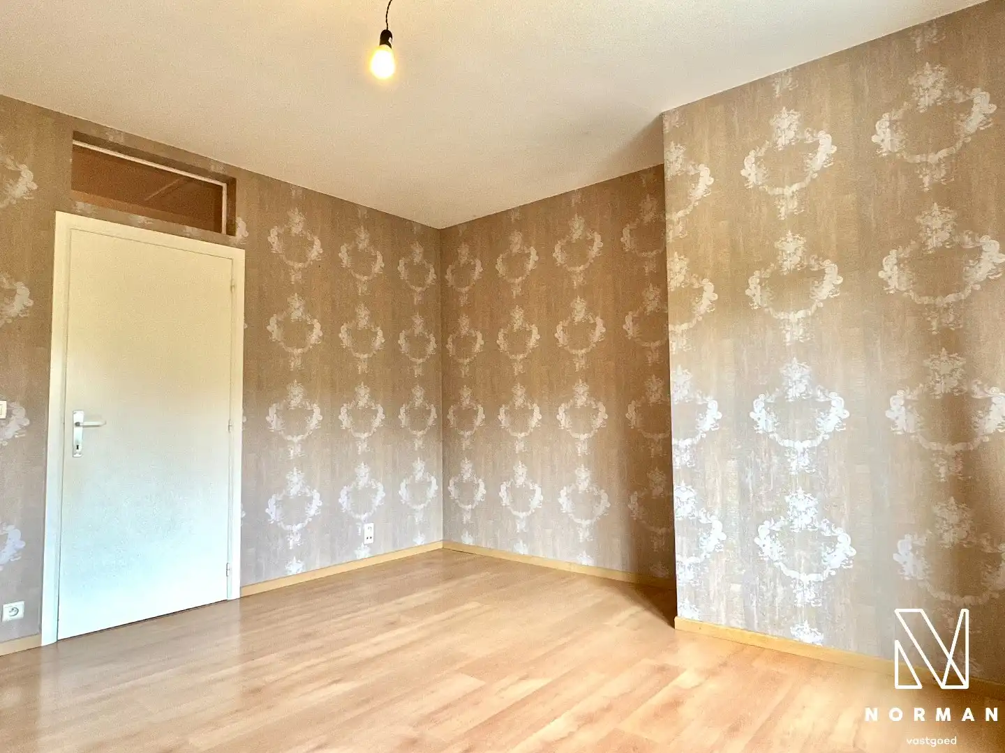 Alleenstaande bungalowwoning met 3 slaapkamers, tuin en garage te koop in rustige woonwijk te Kuurne! foto 16