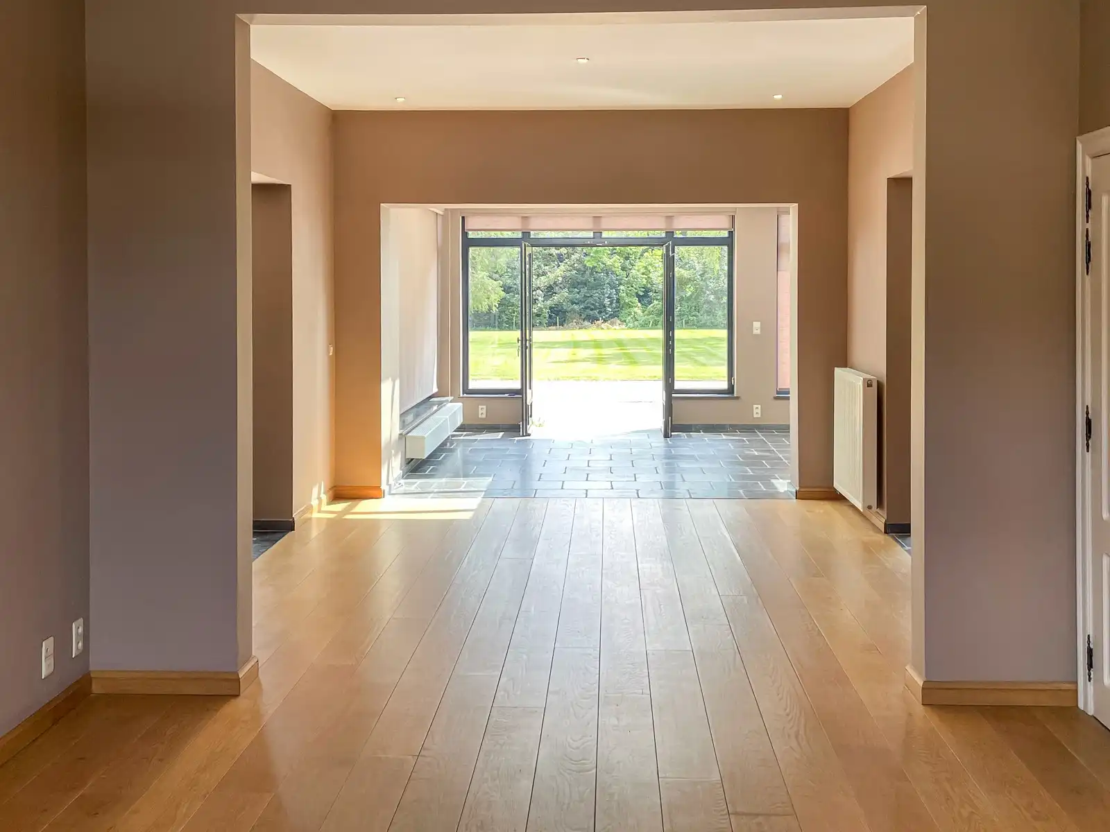 ARCHITECTURALE PAREL OP TOPLOCATIE foto 3