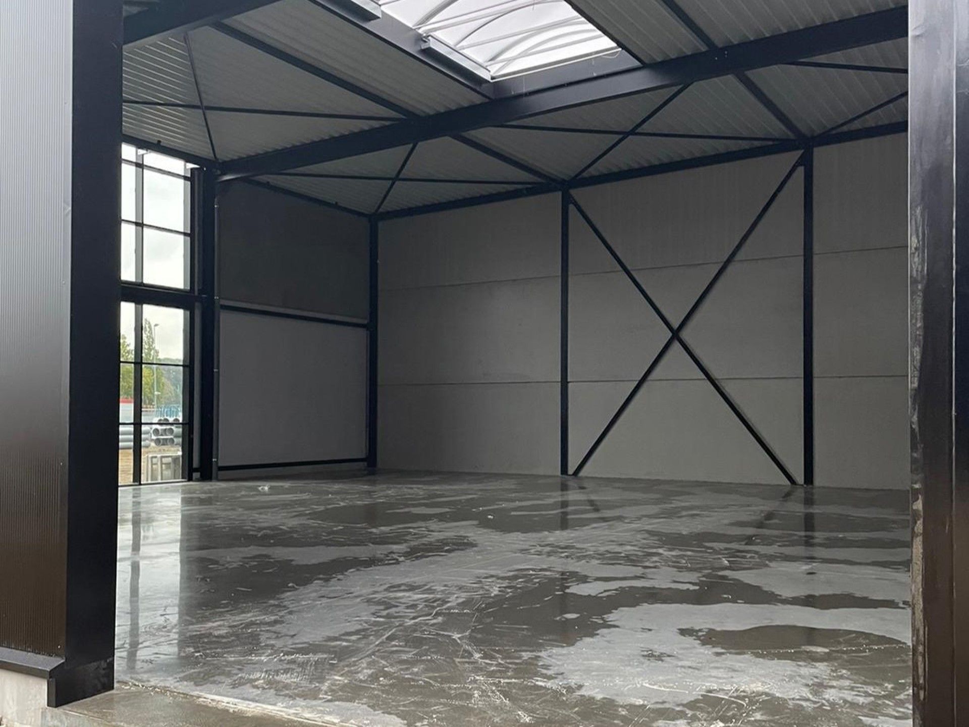 Magazijn Unit 18 te huur foto 4