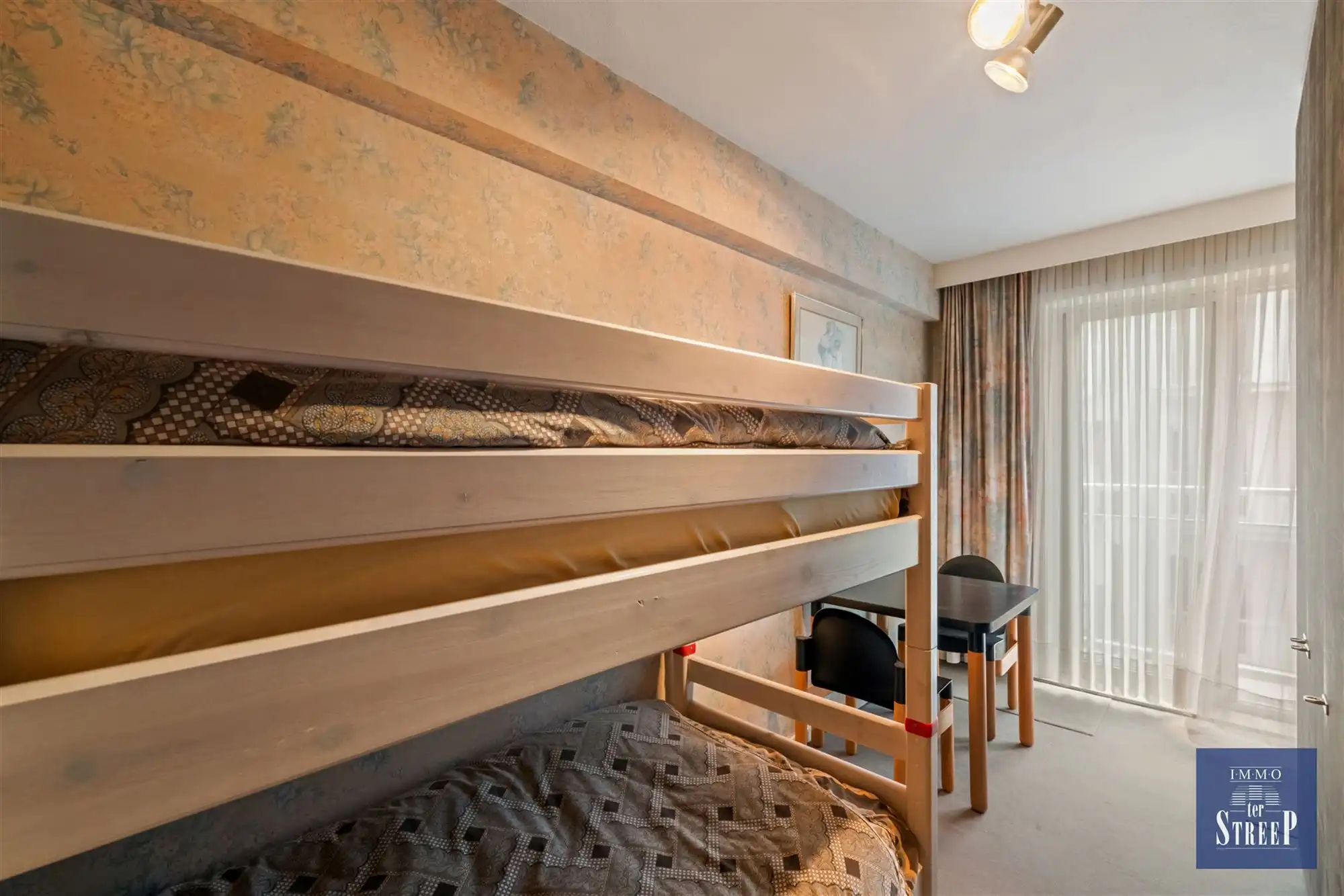 Appartement met 2 slaapkamers op de zeedijk foto 13