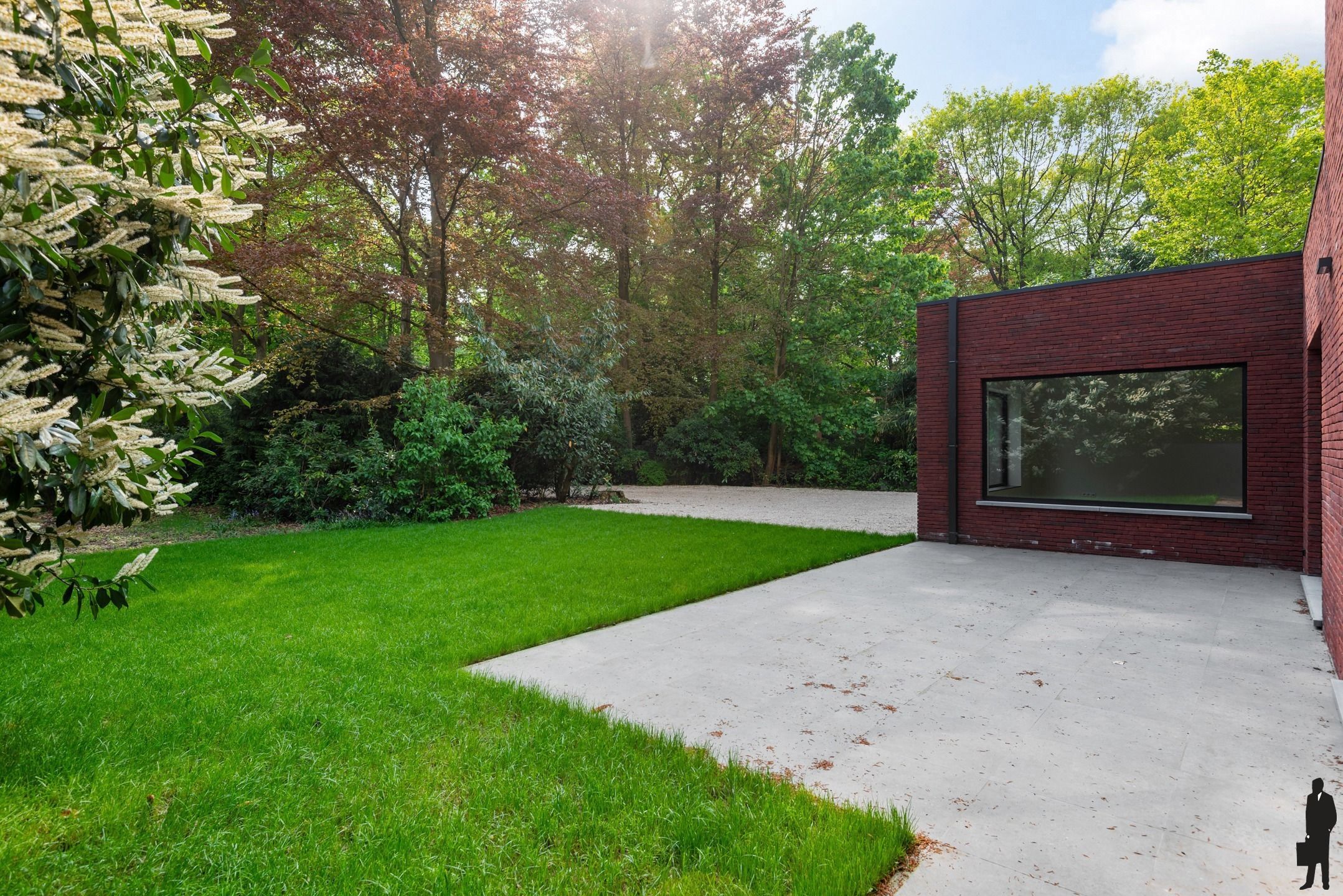 Energiezuinige woning met prachtige parktuin foto 25