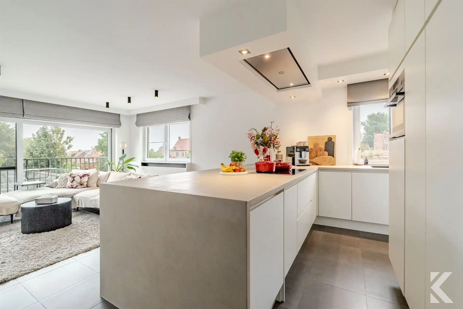 Lichtrijke duplex, 2 slpk., prachtige keuken & badkamer foto 5