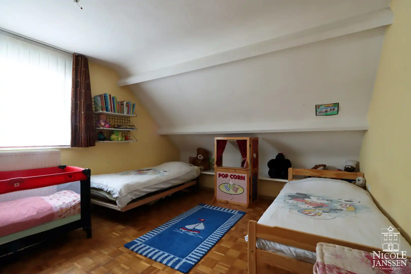 Goed onderhouden gezinswoning met diepe tuin met zwembad foto 18