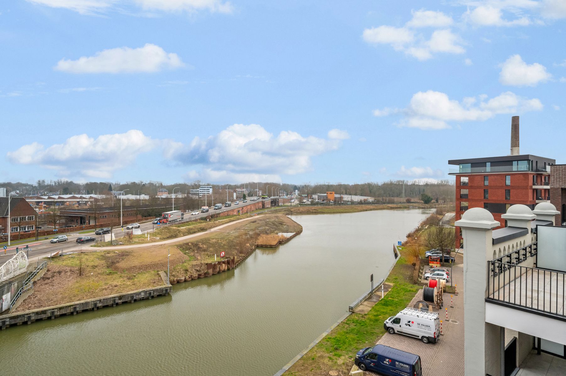 Nieuwbouwappartement met 2 slpks + 2 terrassen foto 8
