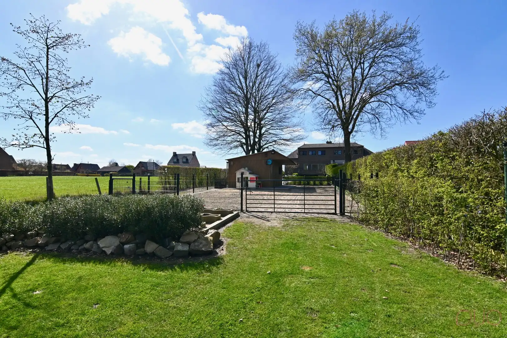 Gerenoveerd halfopen bebouwing op een prachtig perceel van 1h39a60ca inclusief weilanden foto 43