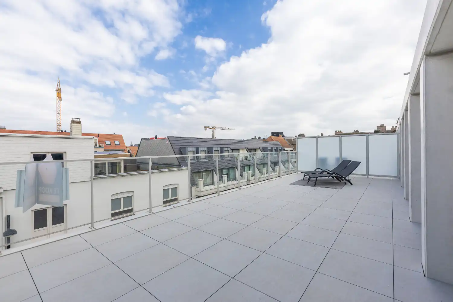 Luxueus nieuwbouwappartement met ruim terras foto 8