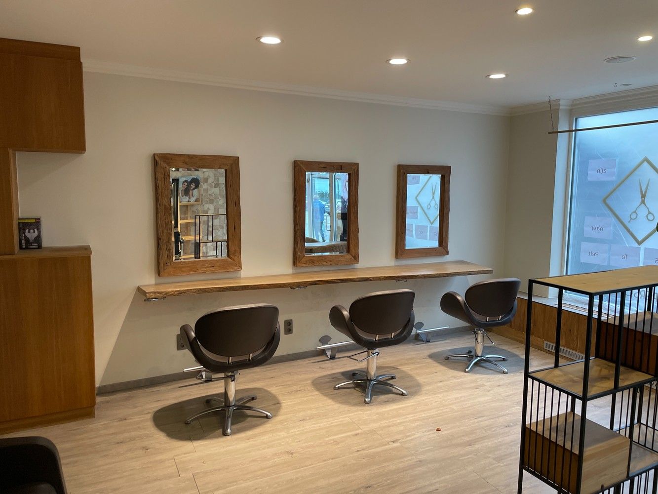 Handelsruimte of kantoorruimte foto 4