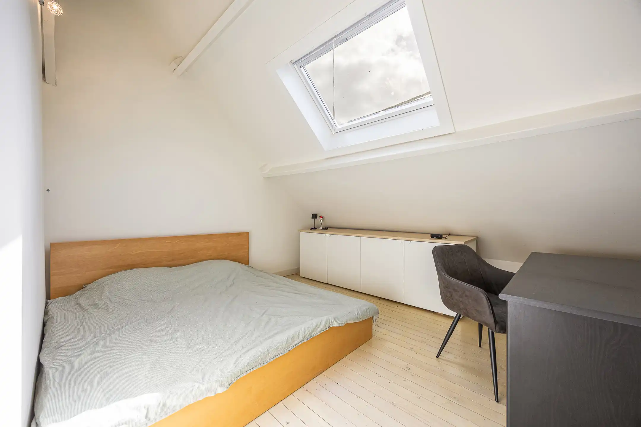 Instapklare woning met 4 slpks en tuin nabij centrum Beerse foto 26