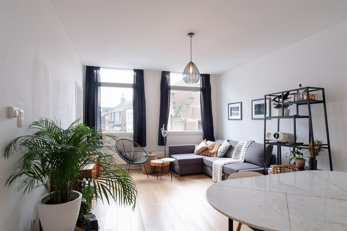 Stijlvol 1 slaapkamer appartement op een toplocatie in Antwerpen  foto {{pictureIndex}}