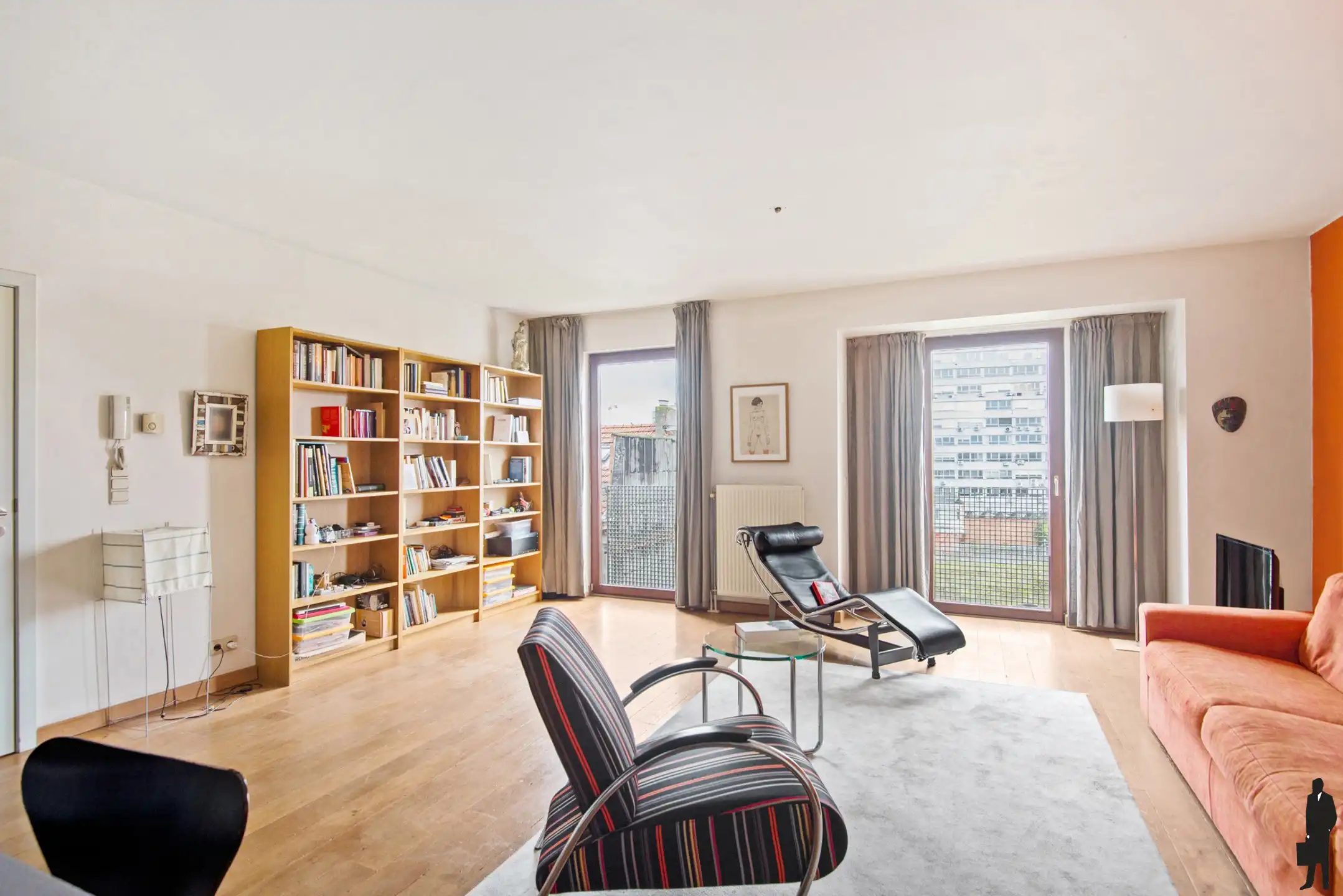 Lichtrijk en energiezuinig appartement nabij Antwerpen-Centraal foto {{pictureIndex}}