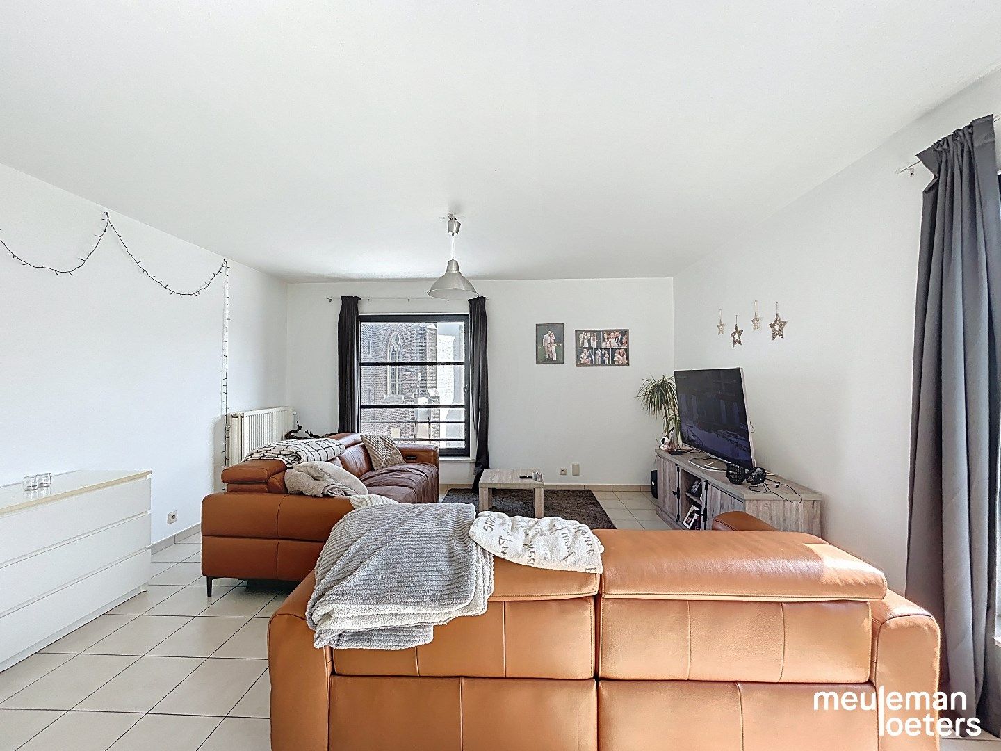 Ruim appartement met garage foto 3