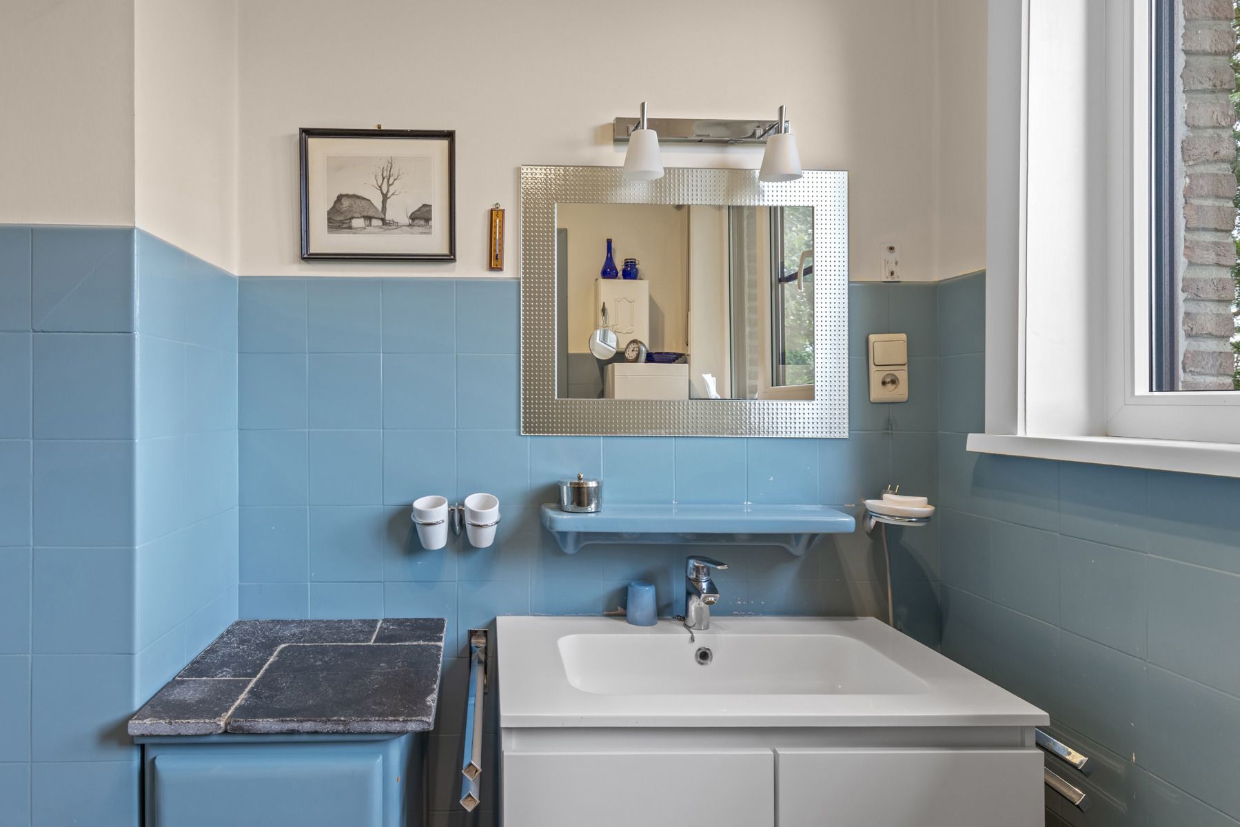 Ruime woning met prachtige tuin in het mooie Schellebelle! foto 16