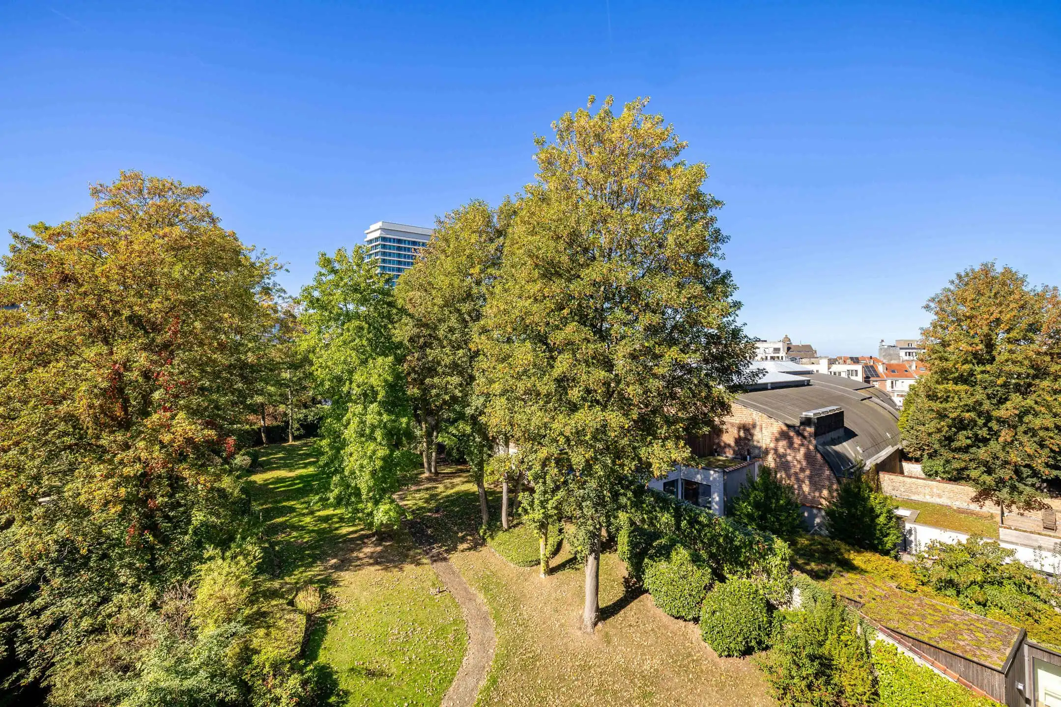 Luxe duplex-penthouse tussen Chatelain en Flagey foto 31