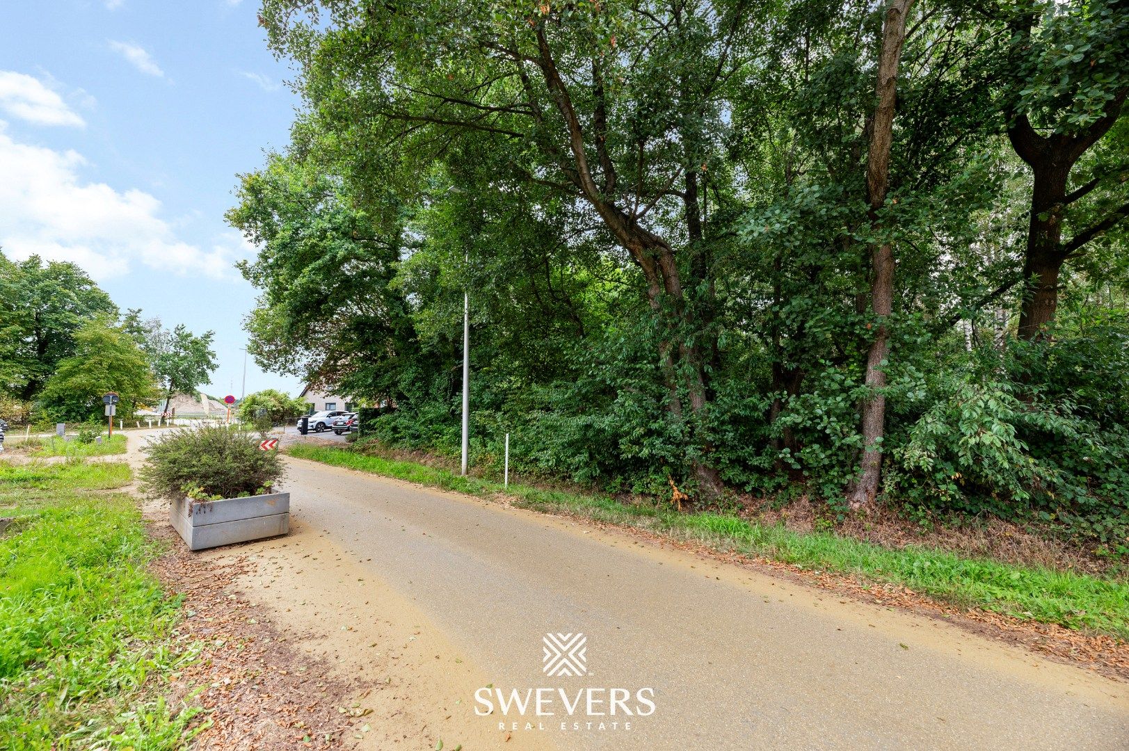Knappe bouwgrond voor riante woning op 16a10ca in Viversel  foto 14