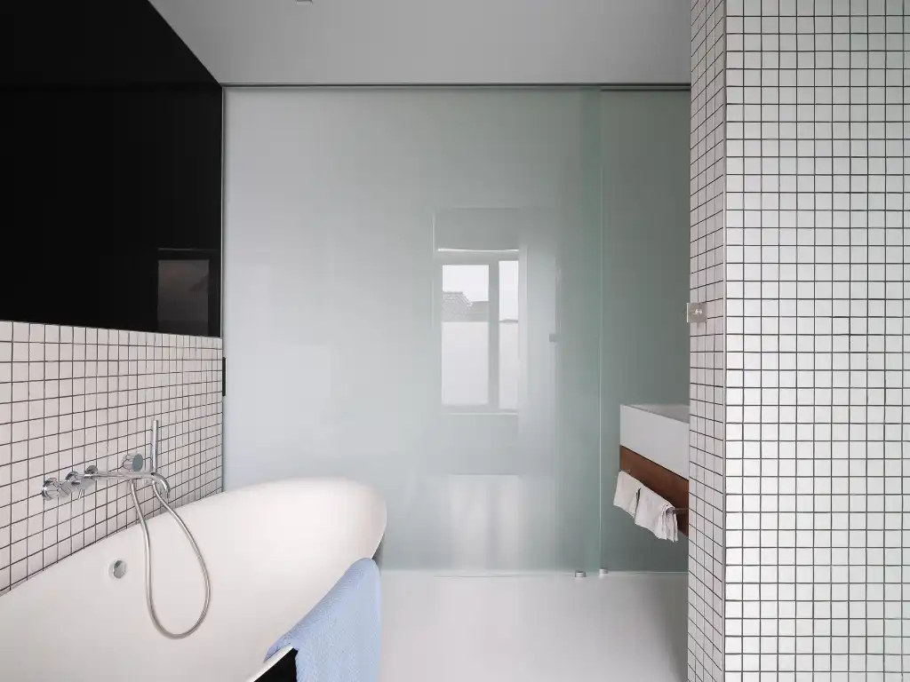 Architecturale en lichtrijke loft op een boogscheut van Centrum Gent. foto 17