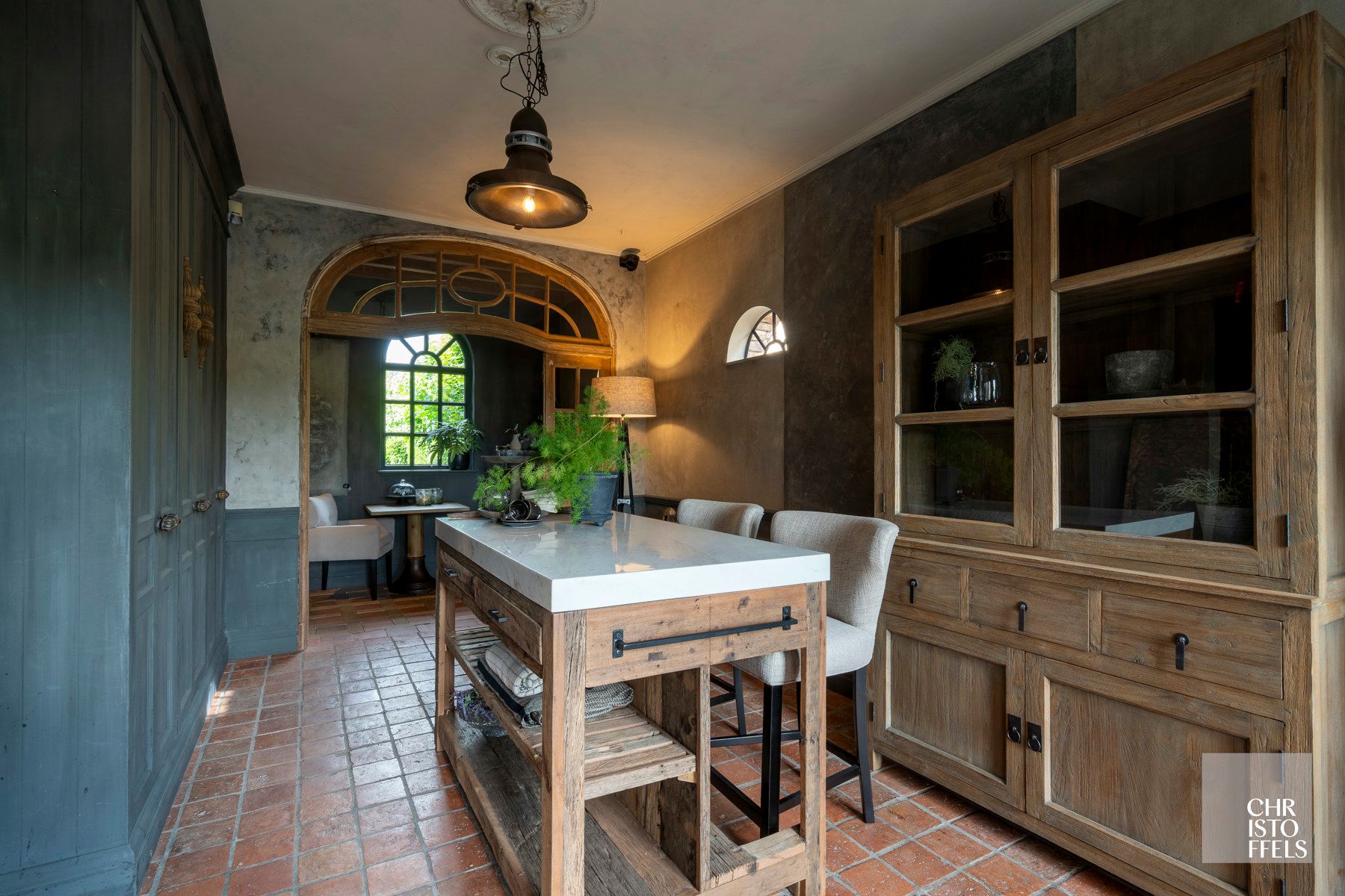 Stijlvolle herenvilla van 533 m² met zwembad, wintertuin en gastenverblijf nabij de Nederlandse grens! foto 23