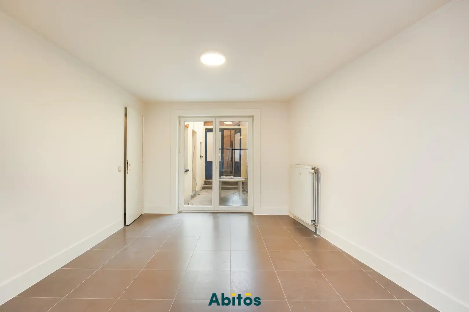 Opgefriste ruime duplex met 2 slaapkamers nabij Vrijdagmarkt foto 8