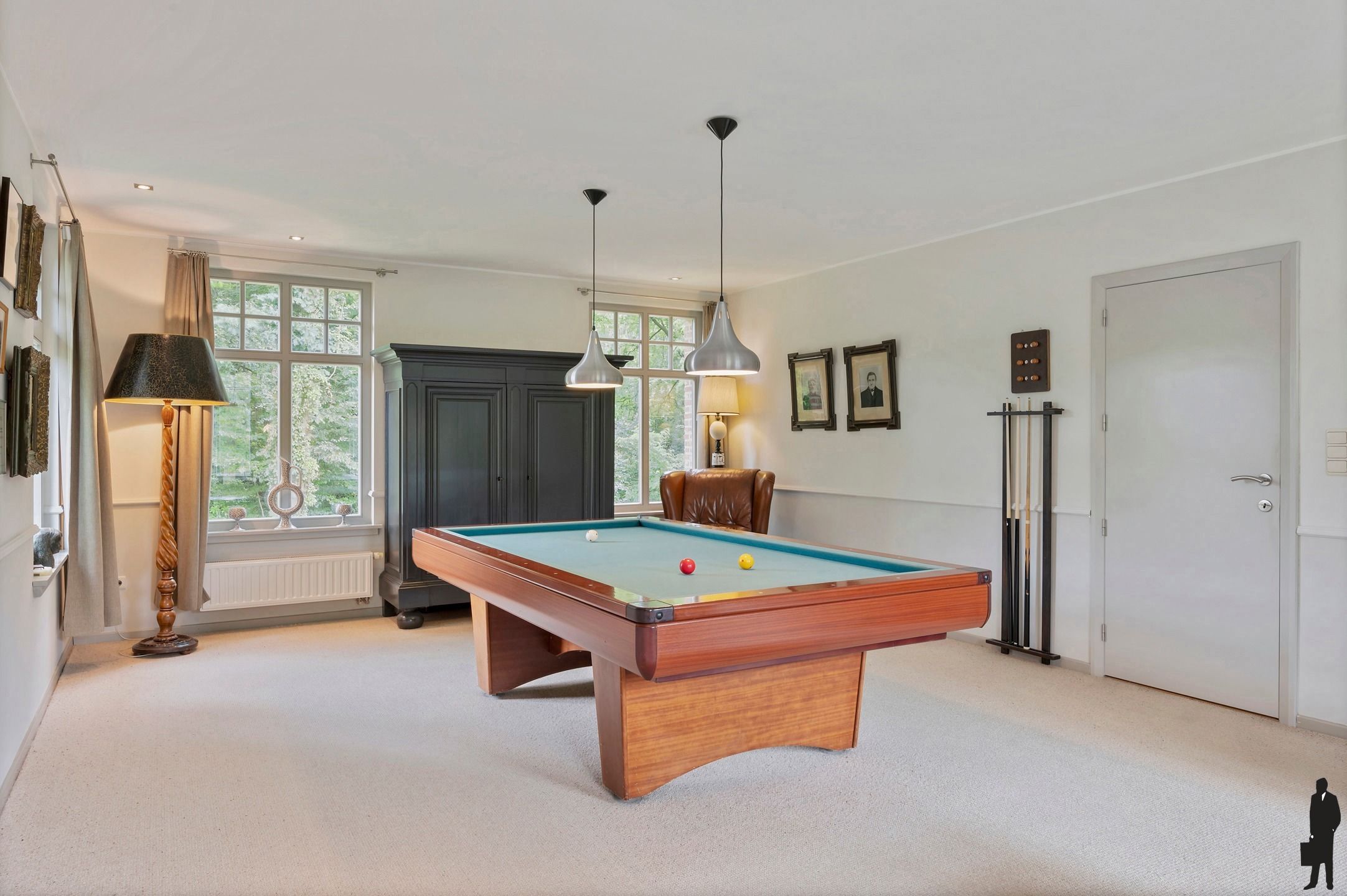 Unieke en zéér centraal gelegen villa op een parkdomein van ca. 9.847 m²! foto 25