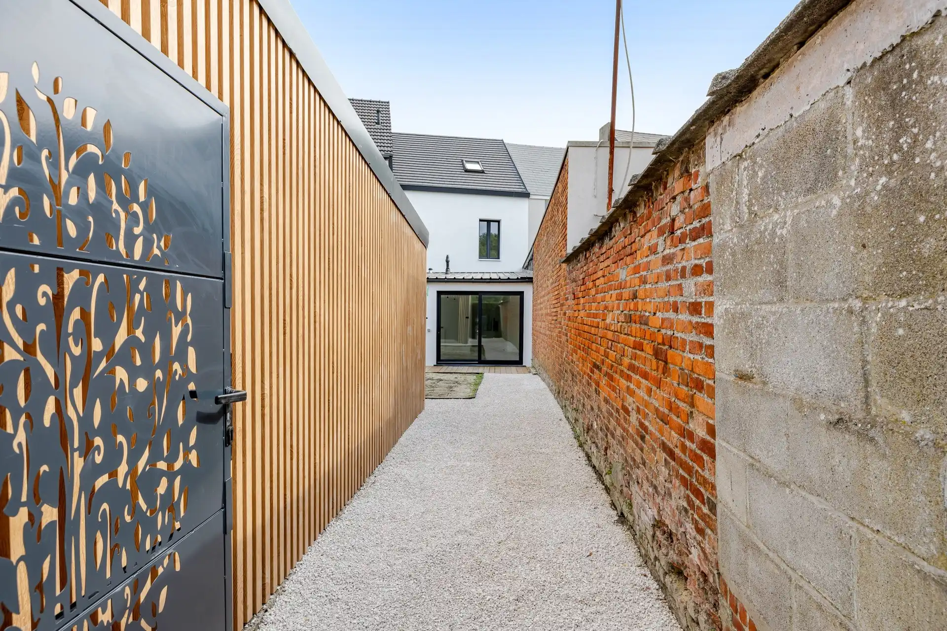 Instapklare, volledig gerenoveerde gezinswoning met 4 slaapkamers, garage en zonnige stadstuin foto 25