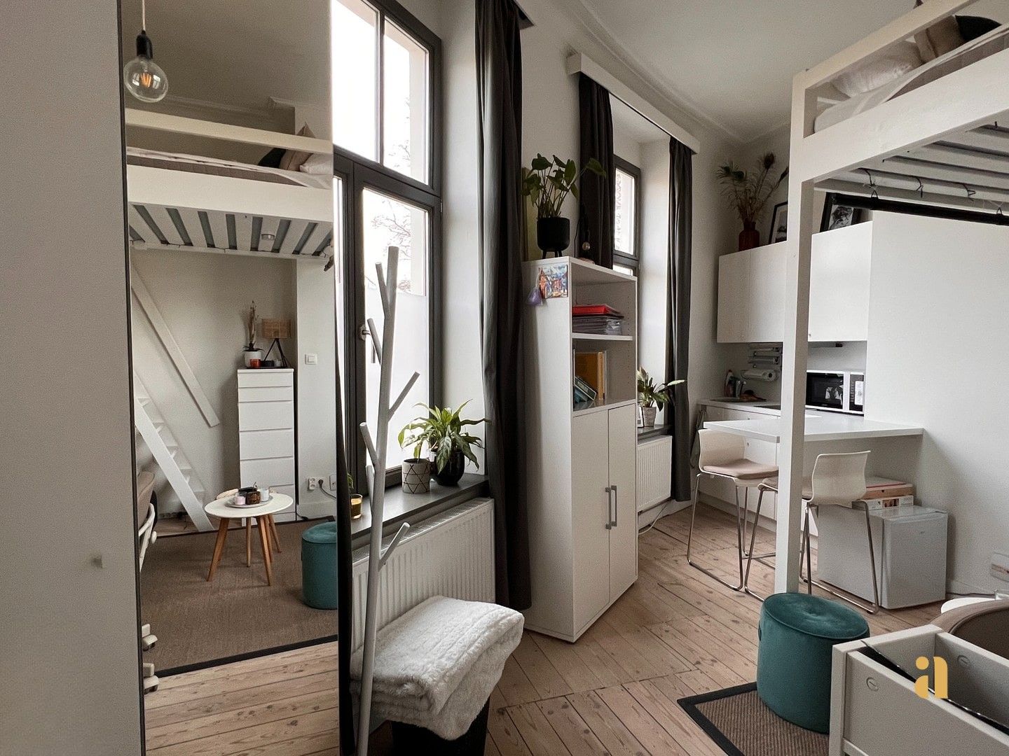 Studio mét meubels in ’t stad foto 5
