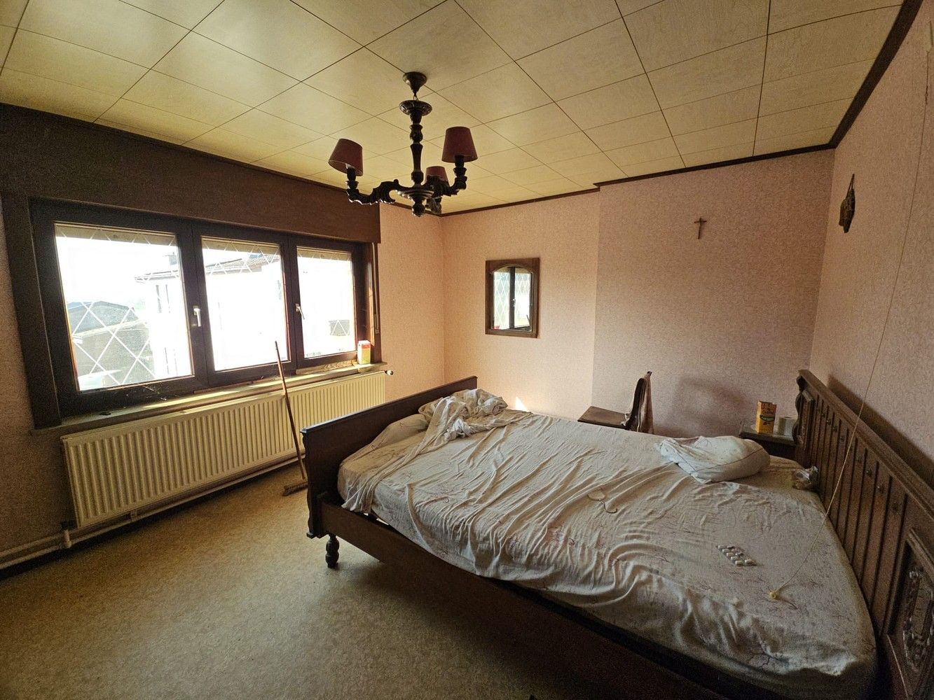 Ruime, grondig te renoveren woningn op 7a foto 12